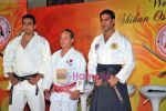 Akshay Kumar honoured with a Katana and a sixth degree Black Belt in Kuyukai Gojuryu Karate in Novotel on 12th Oct 2009 (32).JPG